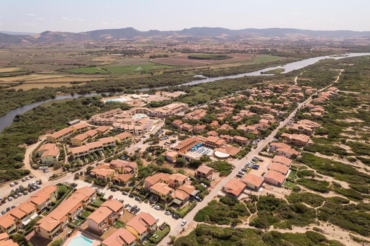 Hotel Club Baia Delle Mimose Badesi Dış mekan fotoğraf