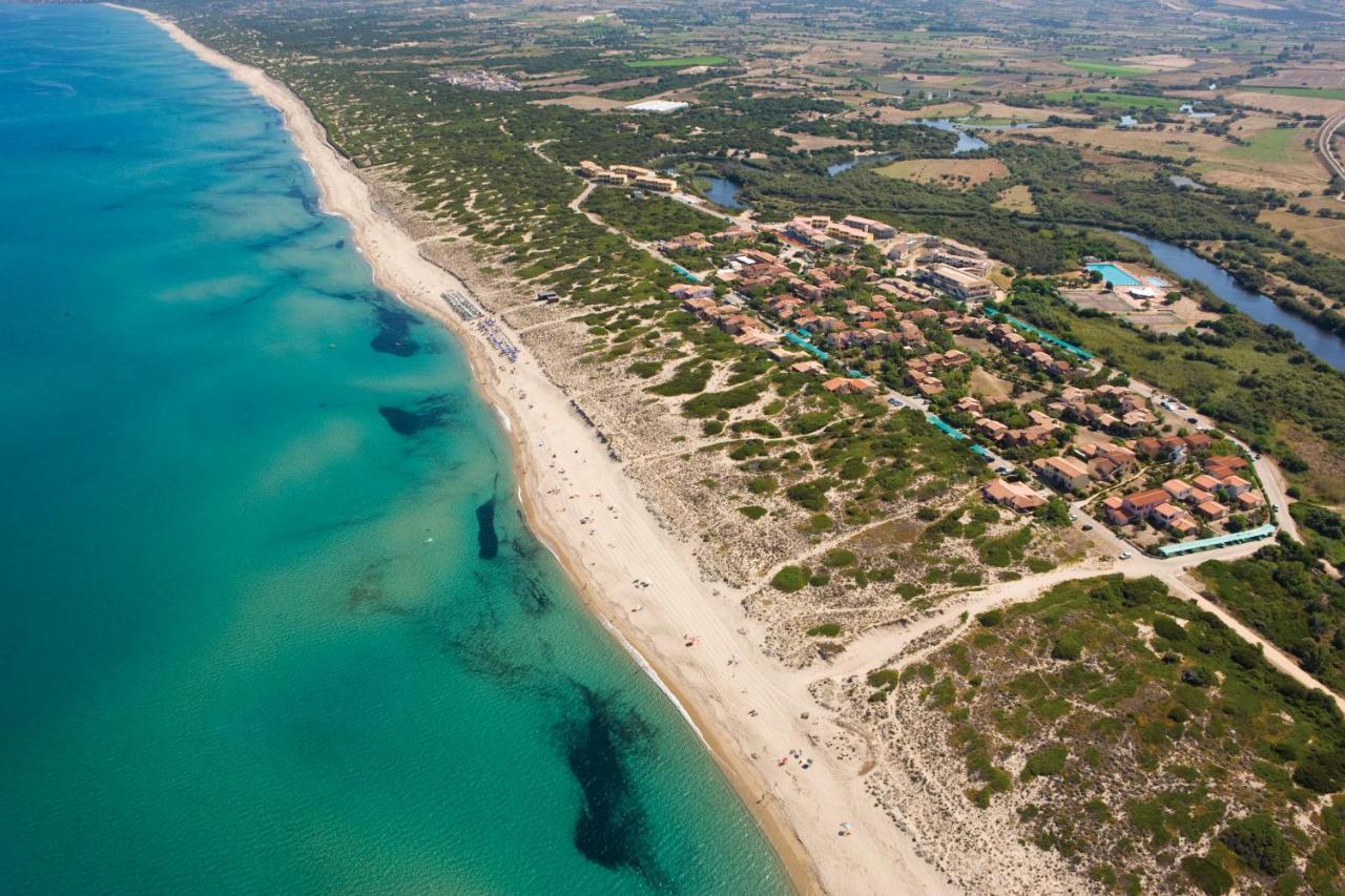 Hotel Club Baia Delle Mimose Badesi Dış mekan fotoğraf